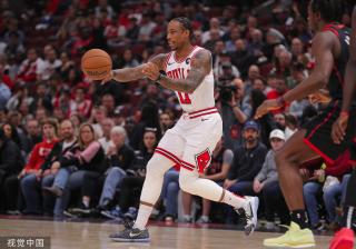 他们不仅在 他们不仅在