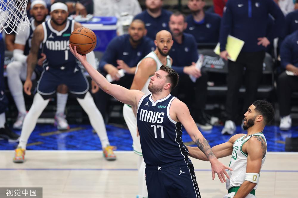 的紧密配合 的紧密配合