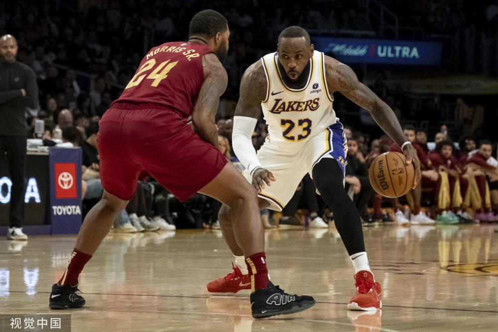 围绕该球员 围绕该球员