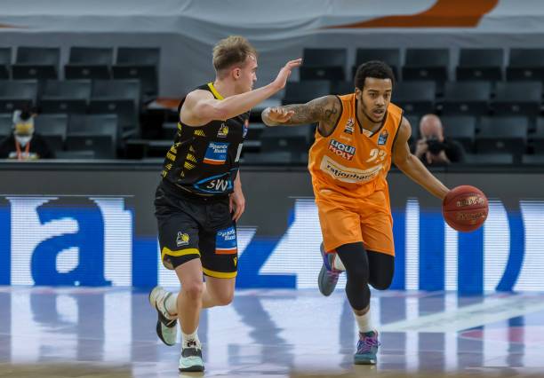 却提出了一 却提出了一